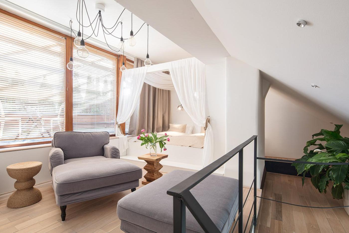 Holeckova Apartments Praag Buitenkant foto